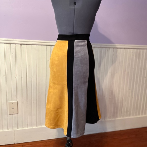 YAL midi skirt/ faux leather - Picture 8 of 10